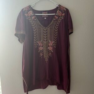 Embroidered Burgundy Women's short sleeve